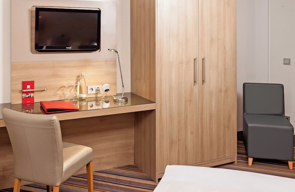 Habitación Superior del hotel Leonardo Munich City North. Foto 10