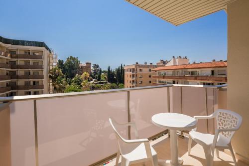 Habitación Doble del hotel htop Amatista. Foto 3