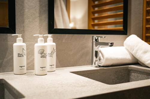 Suite Junior con vistas a la piscina del hotel htop Amatista. Foto 6