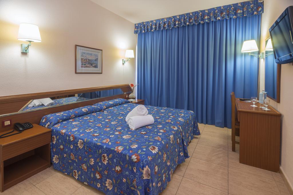 Habitación Estandar del hotel Sumus Stella and Spa. Foto 1