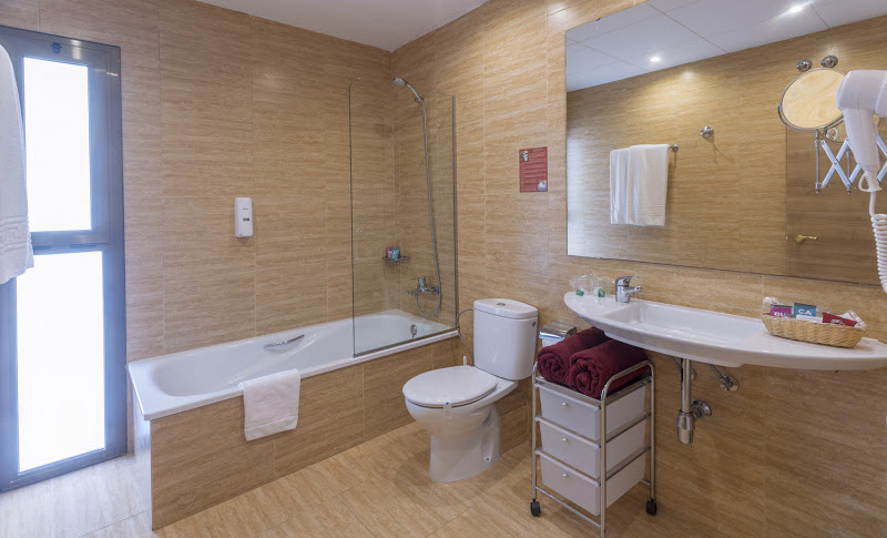 Habitación doble Vista ciudad del hotel Sumus Stella and Spa. Foto 1