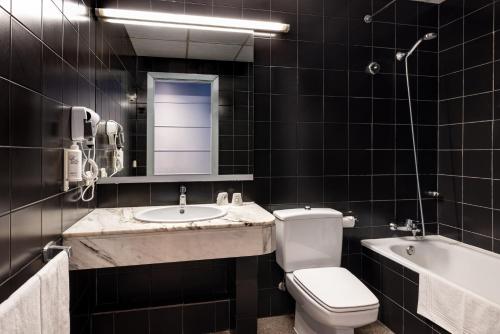 Habitación Familiar del hotel HTop Platja Park. Foto 3