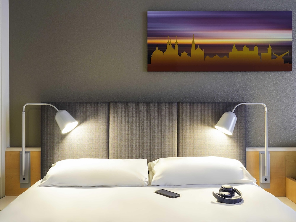 Habitación Estándar con 1 cama doble del hotel ibis Hotel Würzburg City. Foto 4