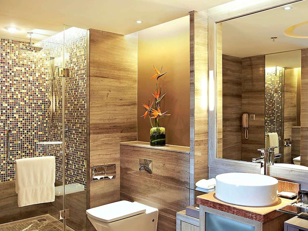Habitación Superior con 1 Cama King, Vistas al Lago del hotel Pullman Xiamen Powerlong. Foto 7