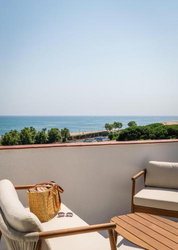 Junior suite Vista Mar Superior Sofá Cama incluido 1 Cama doble Normal del hotel ALEGRIA El Mar. Foto 12