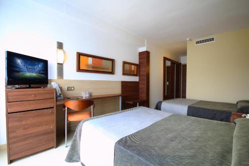 Habitación Triple del hotel Aqua Aquamarina. Foto 3