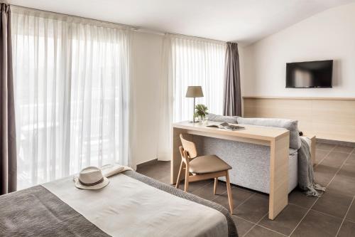 Suite Junior Premium del hotel Aqua Aquamarina. Foto 1