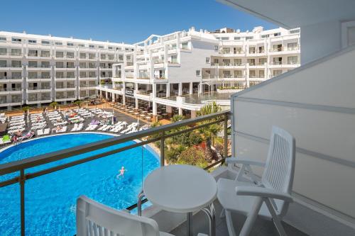 Habitación Cuádruple Premium del hotel Aqua Aquamarina. Foto 4