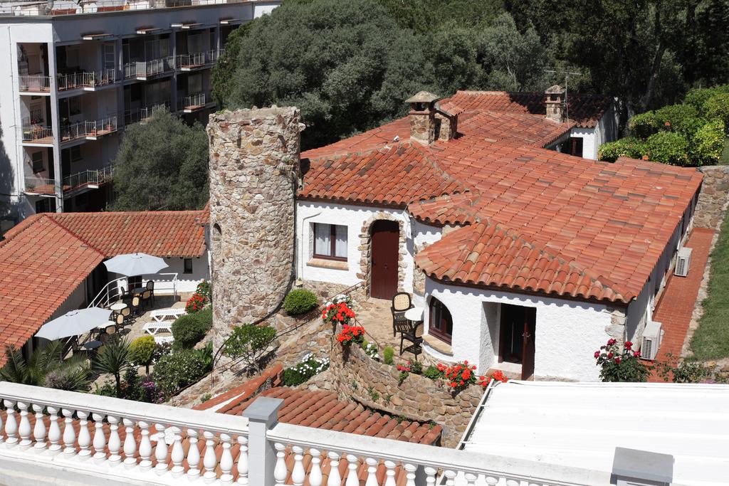 Bungalow del hotel Don Juan Tossa. Foto 1