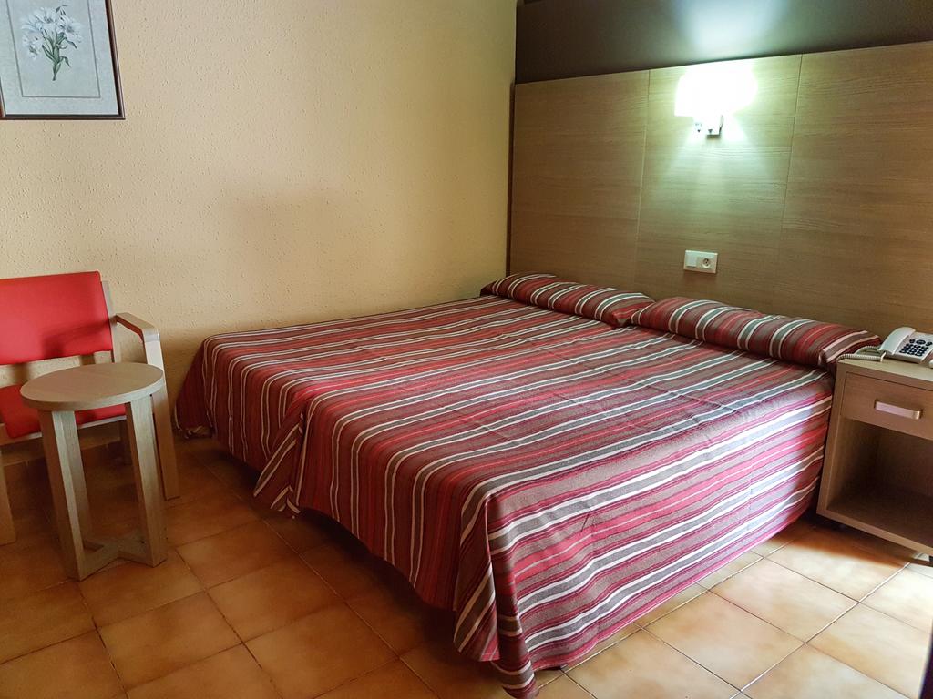 Bungalow del hotel Don Juan Tossa. Foto 3