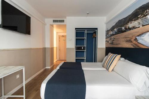 Habitación Doble Superior del hotel Don Juan Tossa. Foto 4