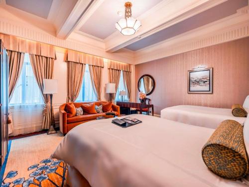 Fairmont Gold Queen Queen Room - First Round Minibar Soft Drink+Afternoon Tea+Dinner del hotel Fairmont Peace