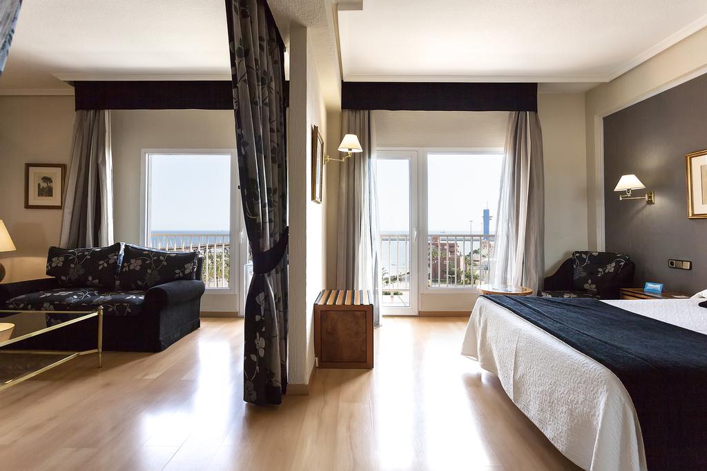 Suite Junior del hotel Ohtels Gran Hotel Almeria
