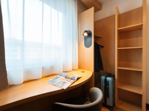 Habitación Estándar con 1 cama doble del hotel Ibis Geneve Centre Nations. Foto 6