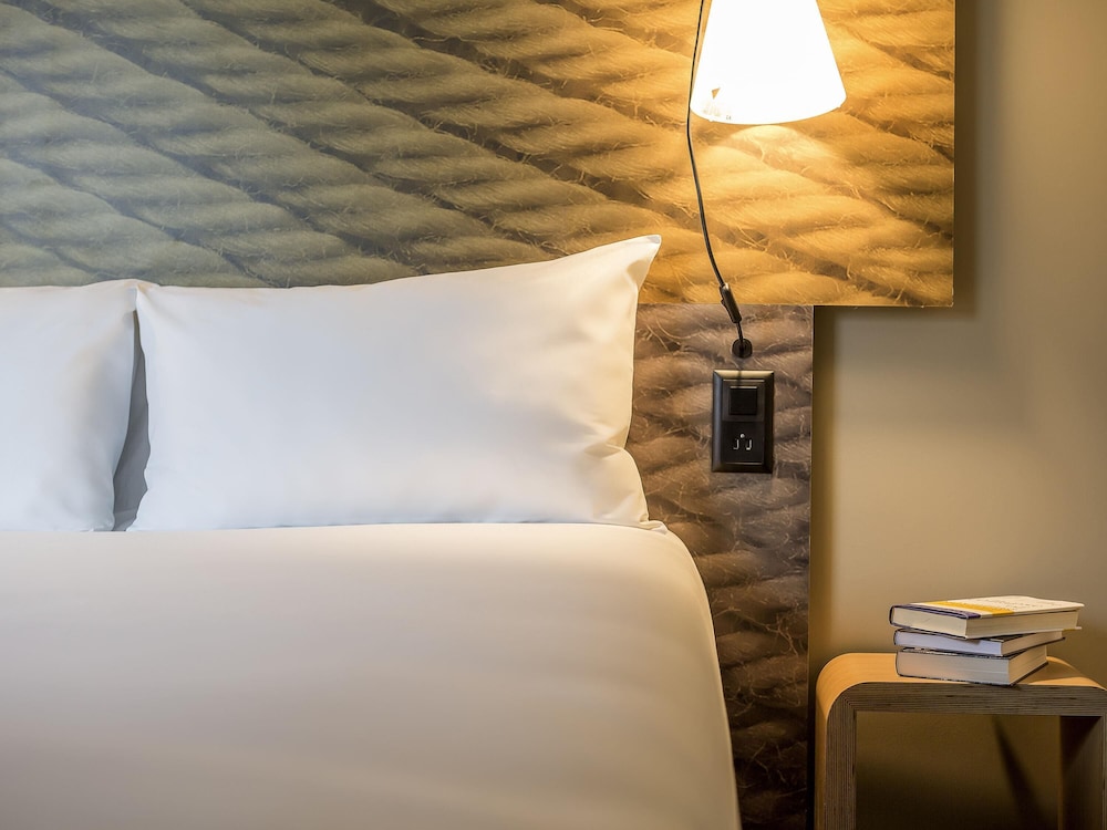 Habitacion Standard con 1 cama doble del hotel Ibis Geneve Aeroport. Foto 4