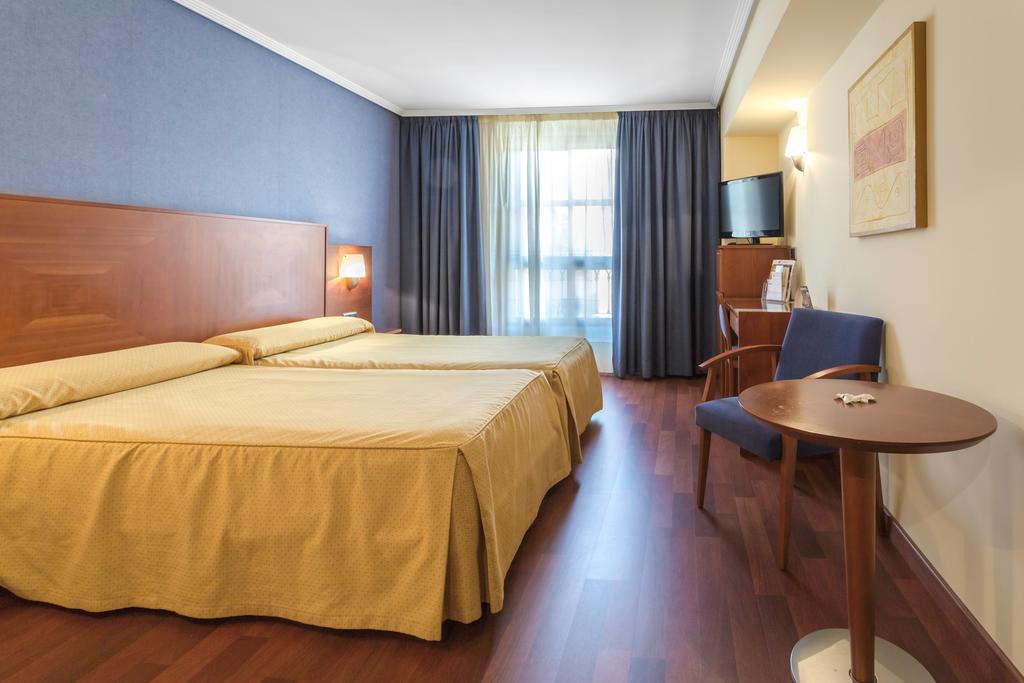 Habitación doble Superior del hotel Nuevo Torreluz. Foto 1