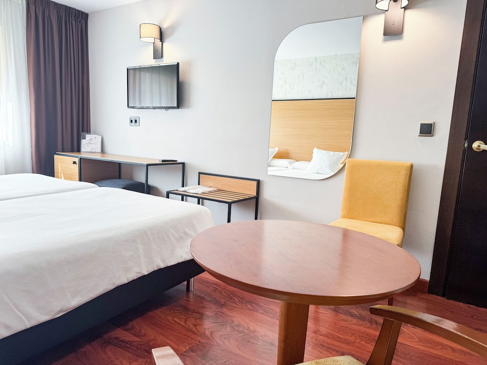 Junior Suite (acceso gratuito al solarium). del hotel Nuevo Torreluz. Foto 1