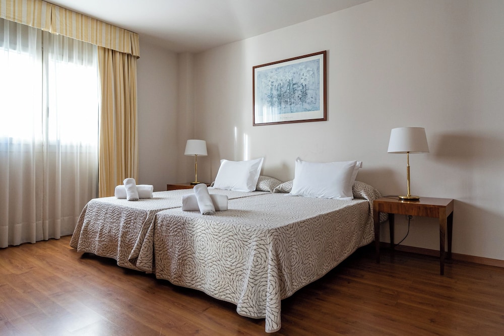 Quadruple room del hotel Avenida. Foto 1