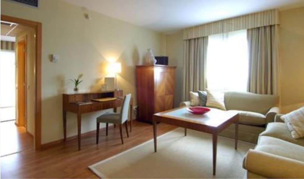 Suite junior del hotel Avenida. Foto 14