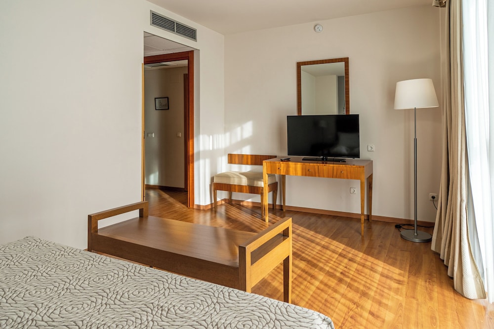 Suite Junior del hotel Avenida. Foto 1