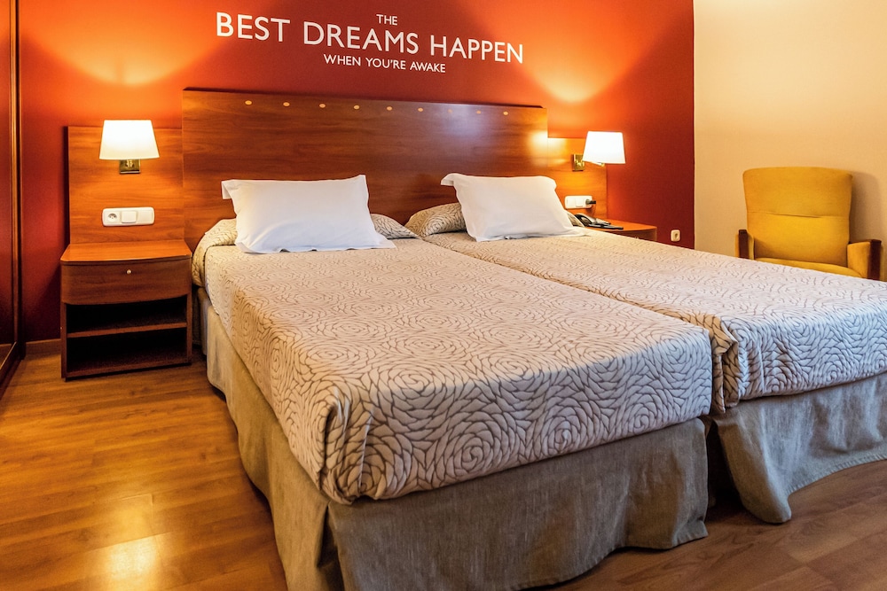 Double Room with Extra Bed del hotel Avenida. Foto 2