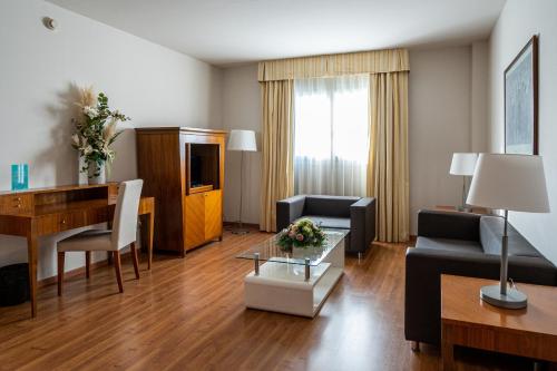 Suite Junior del hotel Avenida. Foto 4