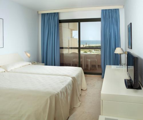 Habitación Doble - 2 camas del hotel AR Almerimar. Foto 4