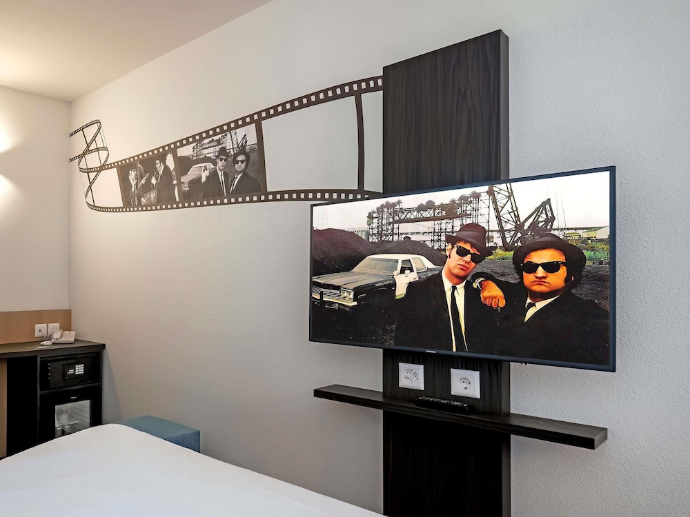 Habitaciones de cine - Cama doble del hotel Ibis Locarno. Foto 6