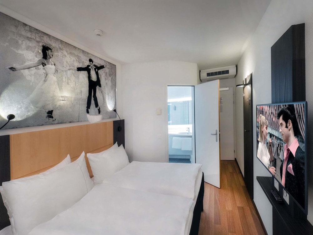 Habitaciones de cine - 2 camas individuales del hotel Ibis Locarno. Foto 5