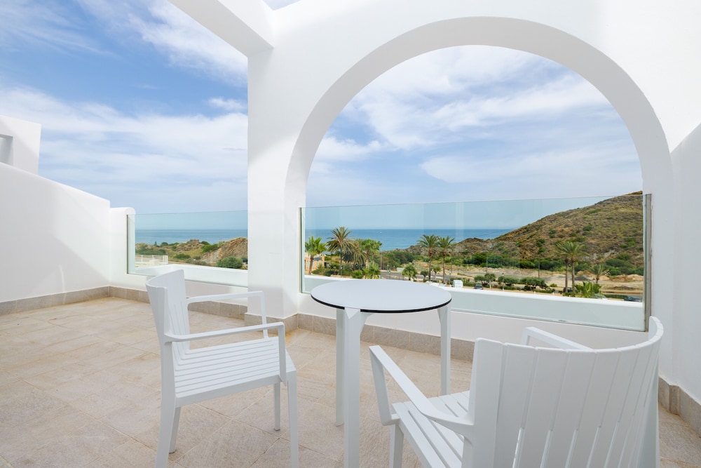 Habitación doble, terraza, vistas al mar del hotel Playamojácar. Foto 2