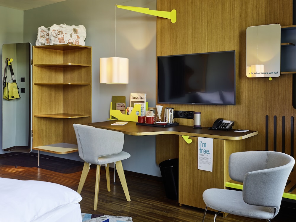 Extra Grande del hotel 25hours Zurich West. Foto 1