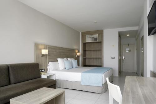 Habitación Doble con vistas al mar del hotel Alua Golf Trinidad. Foto 3
