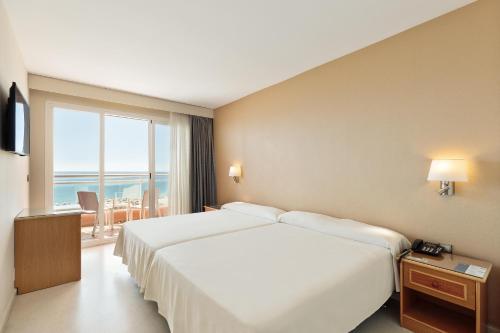 Habitación Doble con vistas frontales al mar del hotel Best Roquetas