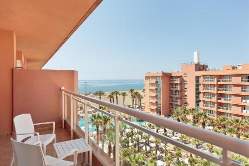 Apartamento con vistas laterales al mar del hotel Best Roquetas