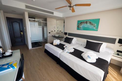 Habitación Doble Superior del hotel Playasol Aquapark & Spa