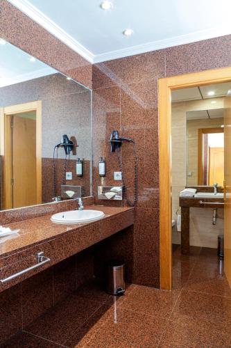 Suite con acceso a la piscina del hotel Playasol Aquapark & Spa. Foto 9