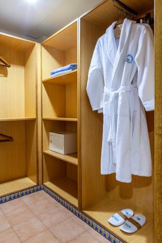 Suite del hotel Playasol Aquapark & Spa. Foto 5