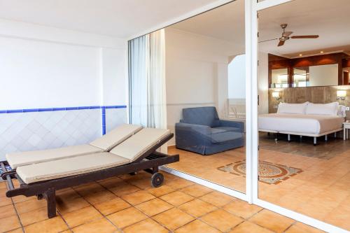 Suite del hotel Playasol Aquapark & Spa. Foto 11