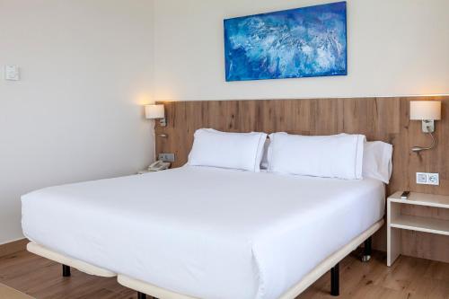Suite Junior del hotel Playasol Aquapark & Spa. Foto 13