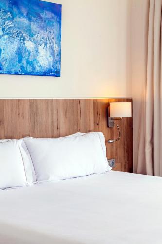 Suite Junior del hotel Playasol Aquapark & Spa. Foto 14