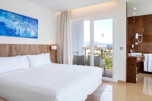 Suite Junior del hotel Playasol Aquapark & Spa. Foto 18