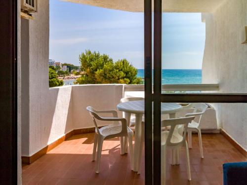 Estudio Superior con vistas al mar del hotel Complejo Eurhostal. Foto 1