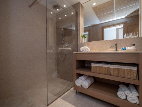 Habitación Doble Estándar del hotel Palasiet Thalasso Clinic & Hotel. Foto 1