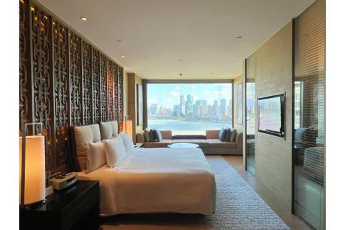 Suite Riverside del hotel Banyan Tree Shanghai On The Bund. Foto 7