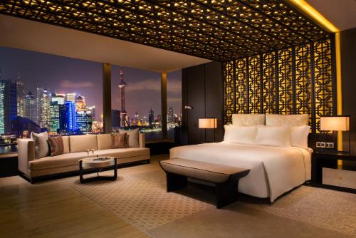 Suite Grand Bund del hotel Banyan Tree Shanghai On The Bund. Foto 7