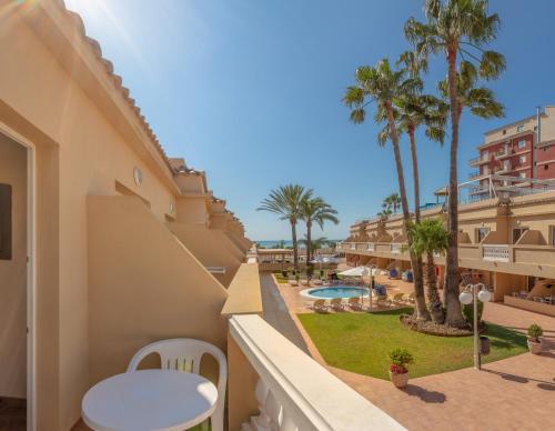 Habitación Doble con vistas laterales al mar - 2 camas del hotel RH Casablanca Suites. Foto 1