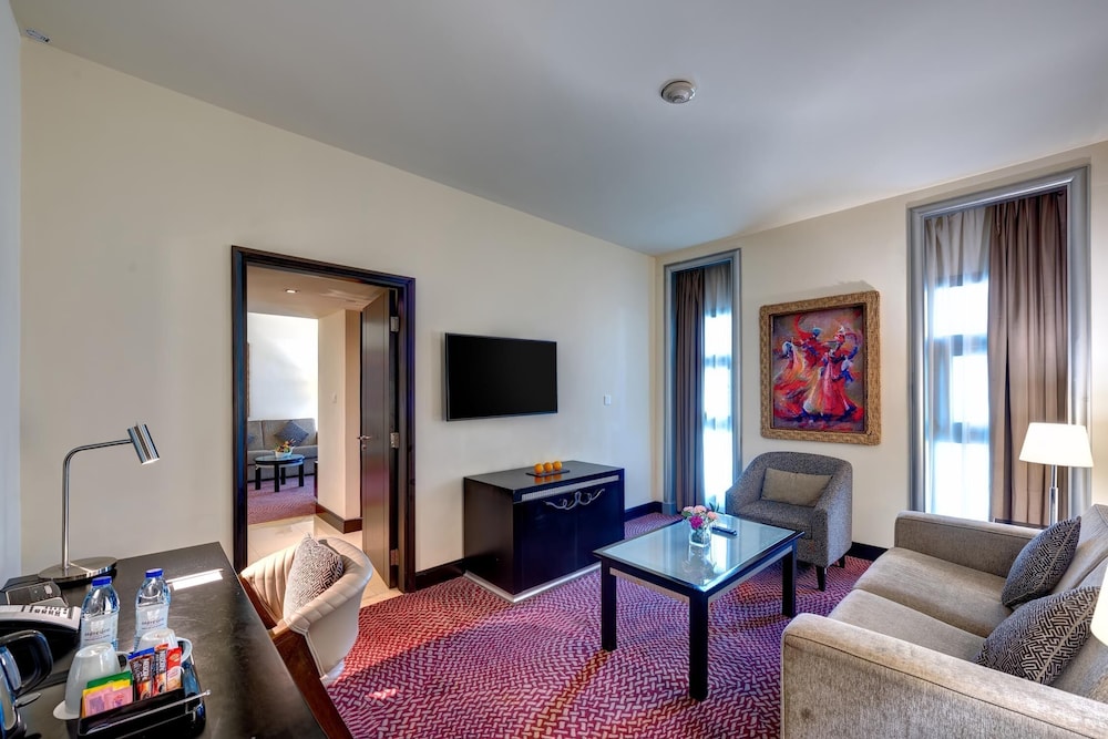 Suite Ejecutiva con 1 cama doble del hotel Mercure Gold Al Mina Road Dubai