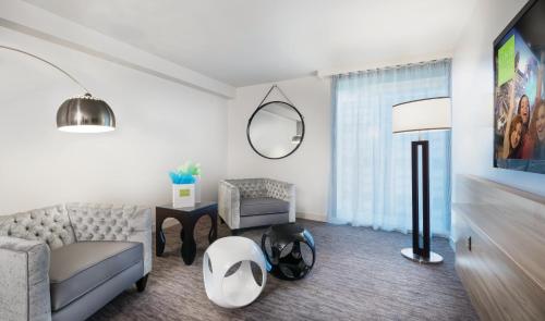 Distrito 3, Suite Executive con cama extragrande - No fumadores del hotel The LINQ Hotel and Casino. Foto 5