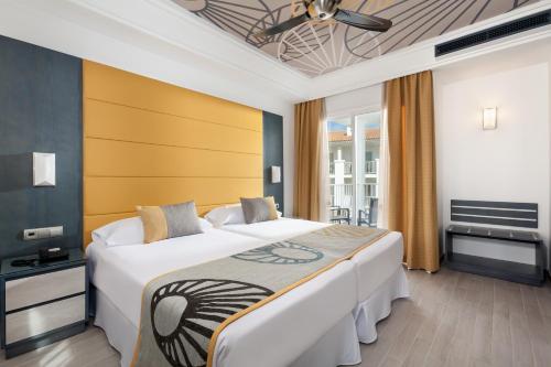 Suite Junior del hotel Riu Chiclana. Foto 2