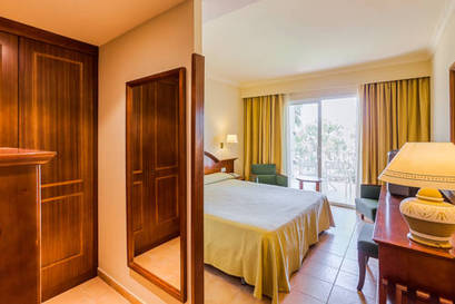 Habitación Estandar del hotel Valentin Sancti Petri. Foto 6